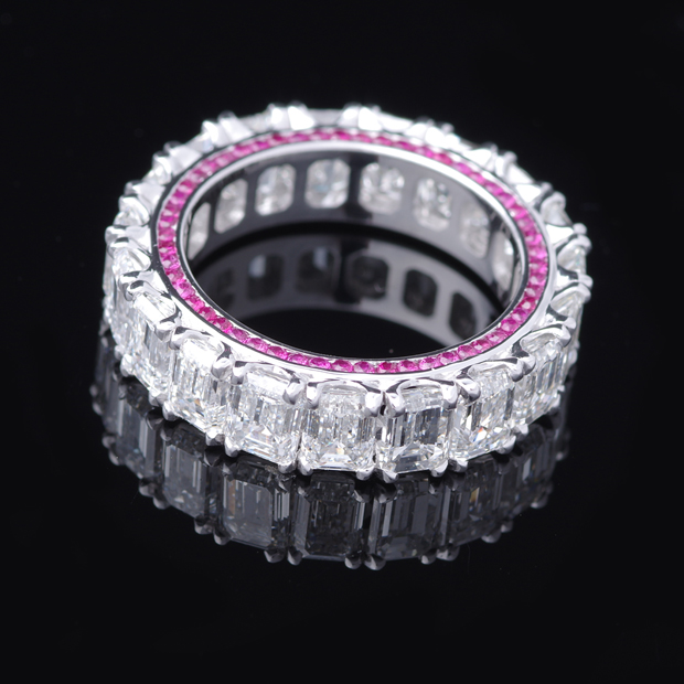 Кольцо с бриллиантами и рубинами 